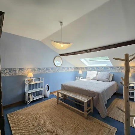 Holiday home Maison Avec Piscine Privee Et Animaux Admis - 10 Pers. - Fr-1-616-586